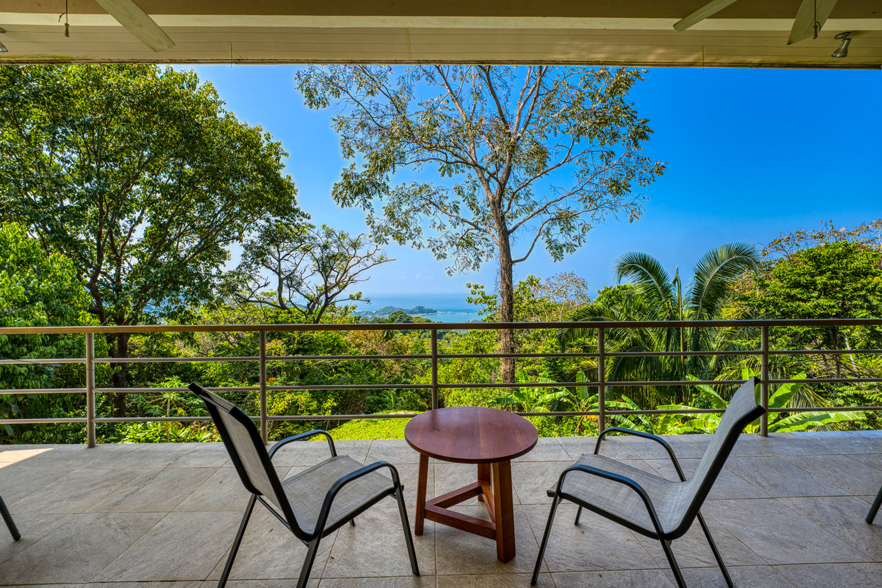 12.25 ACRES – 3 Bedroom 2 Story Ocean View Home 10 Min To The Beach!!!