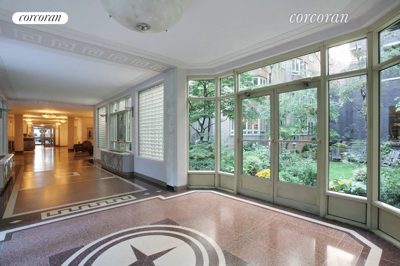 333 West 57th Street, 707
