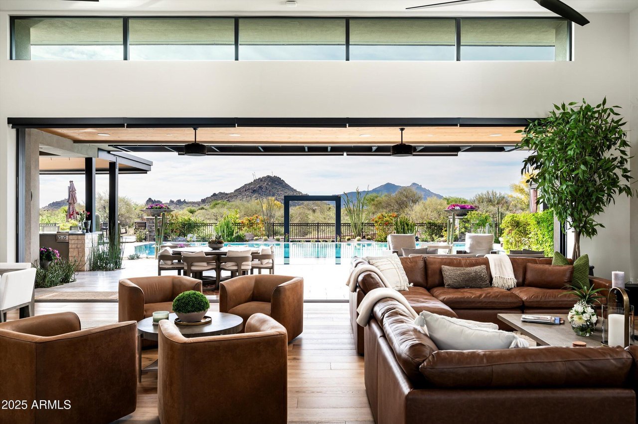 8328 E WHISPER ROCK TRL