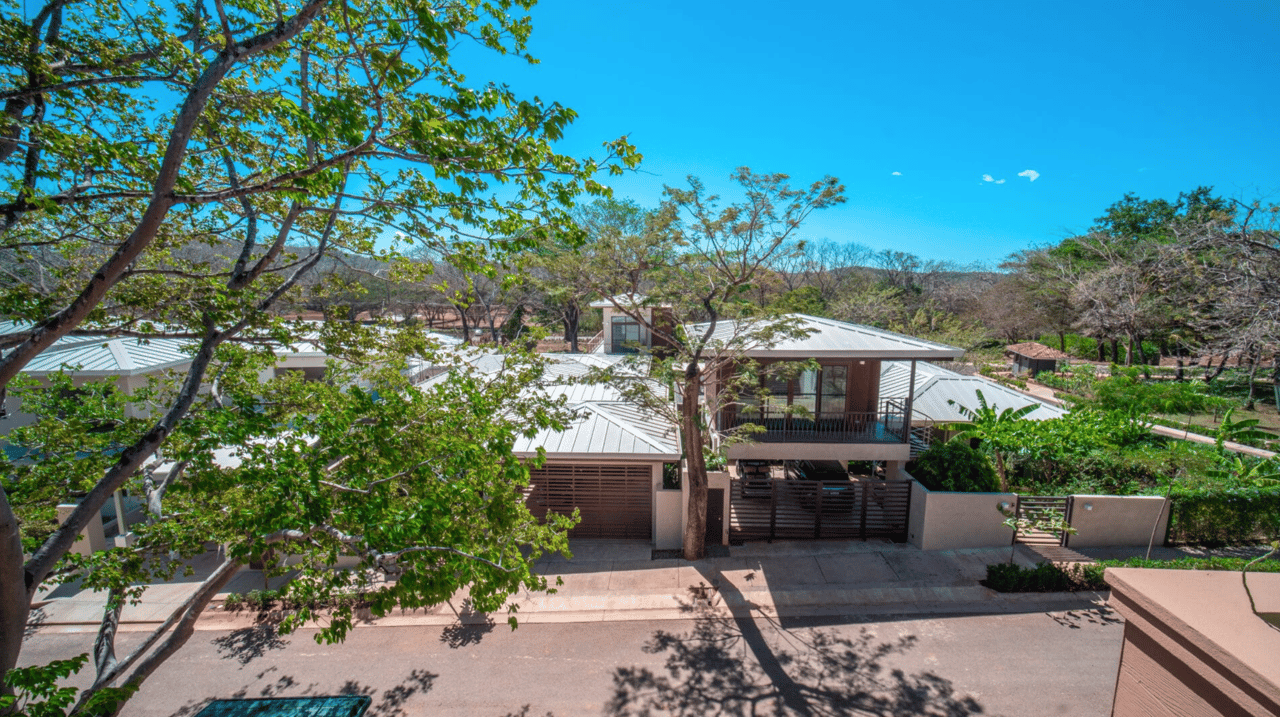 Casa Bromelia Lot 51 - Tamarindo Park