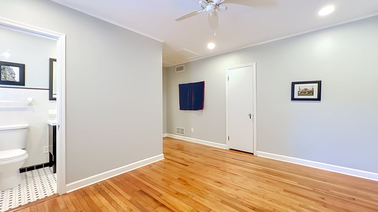 Three-Bedroom Two-Bathroom Bungalow in Orlando's Beverly Shores
