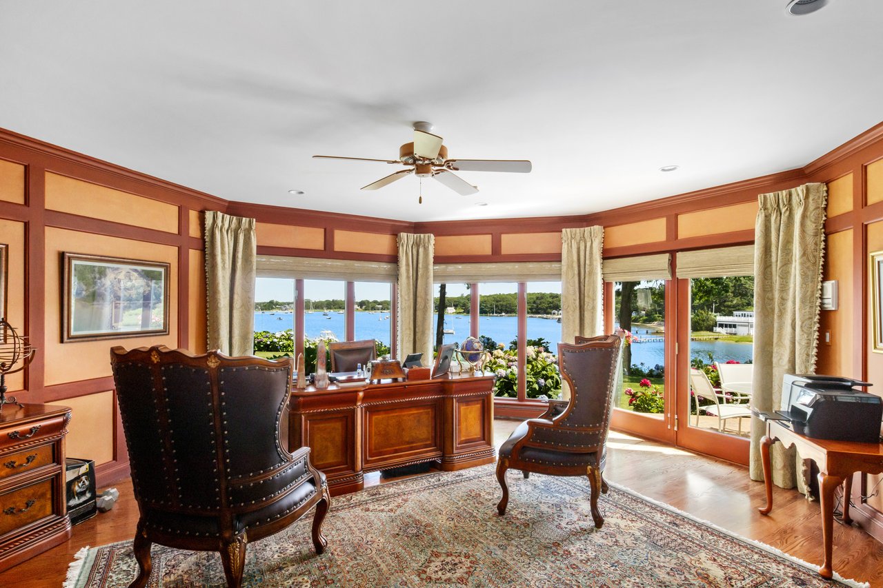 Breathtaking views over West Bay and Eel River
