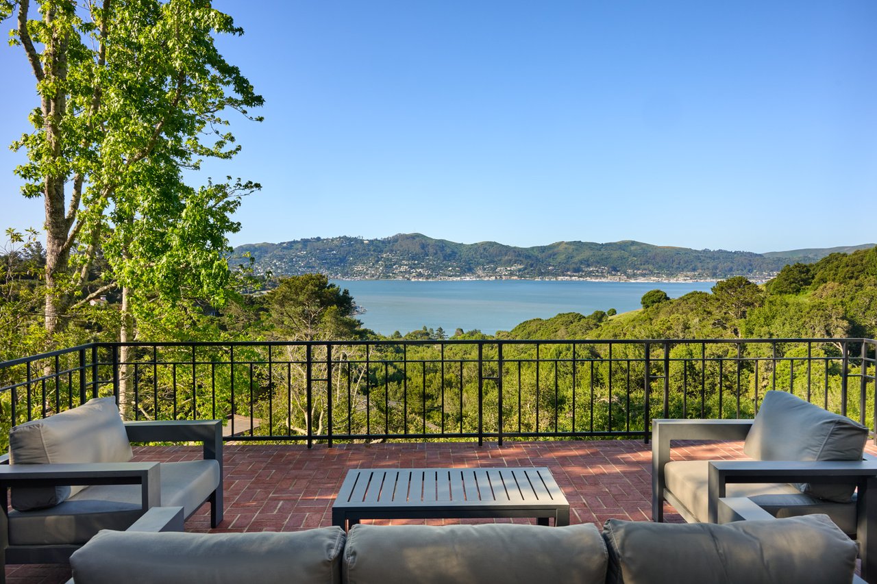 The Extraordinary Round Hill Estate
