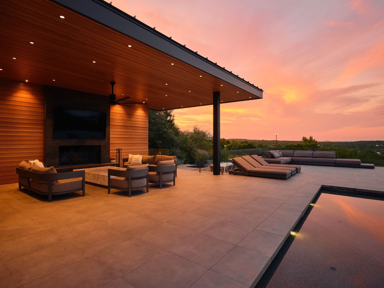 The Contemporary Amarra Estate | One of One 