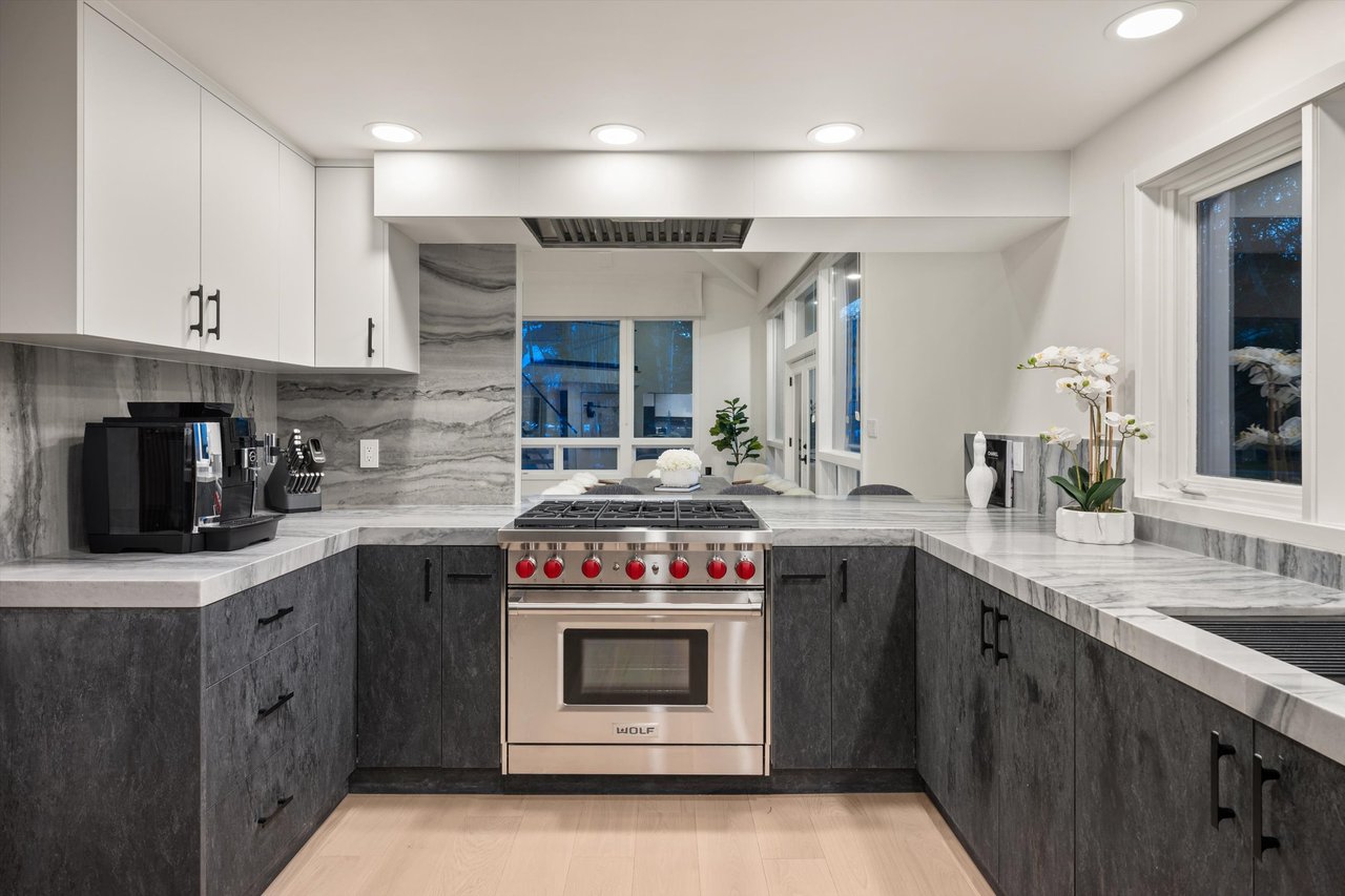 Designer Living with Unmatched Mountain Views