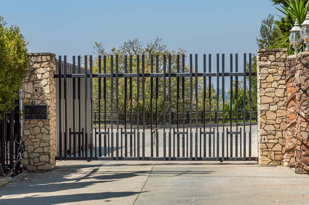 2859 Coldwater Canyon Dr, Beverly Hills