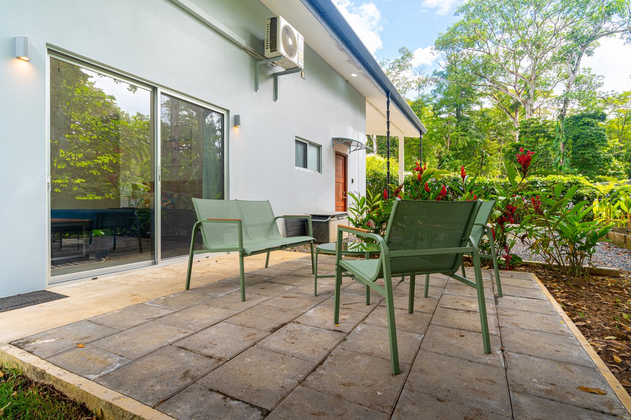 Brand New Home! Nature Lovers Escape by Uvita's Bamboo Forest and Swimming Holes