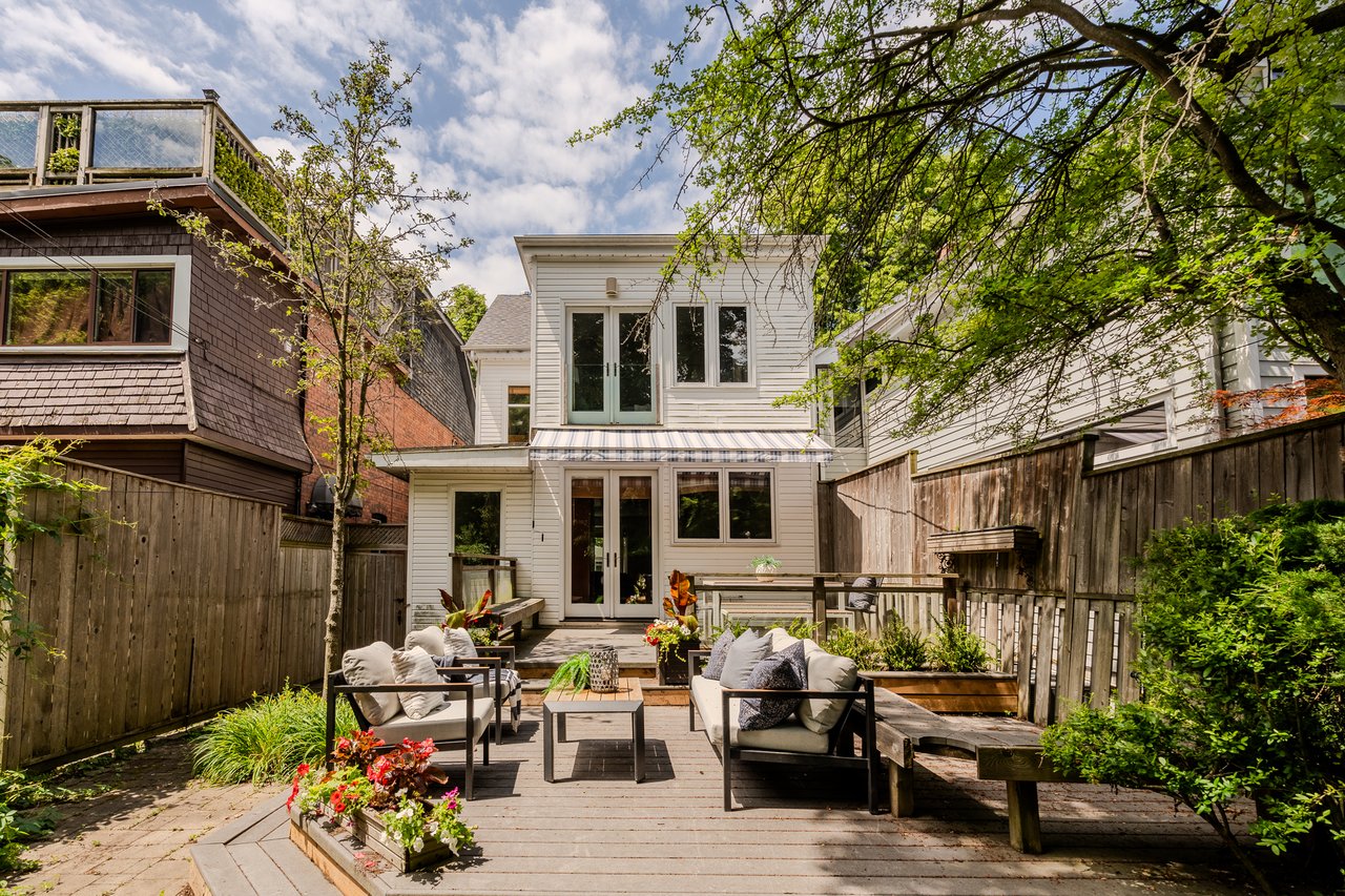 67 Leuty Ave