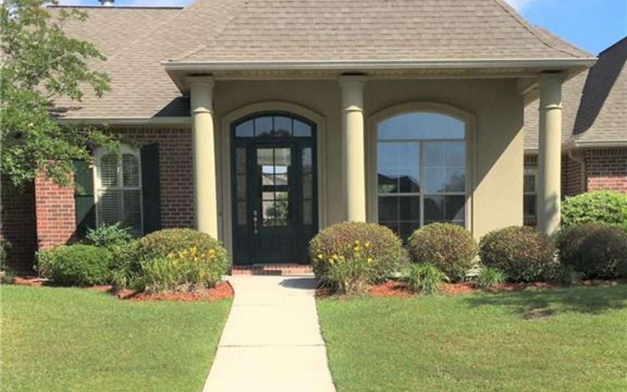 404 Shady View Ln