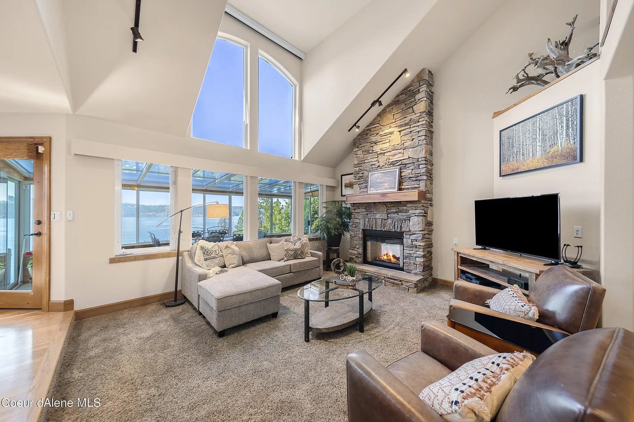 4954 E Annapolis Ct