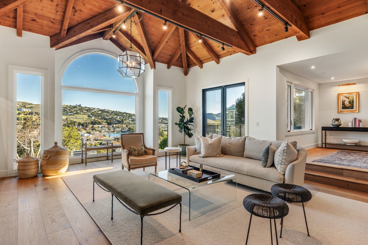 Stylish and Renovated Belvedere Beauty