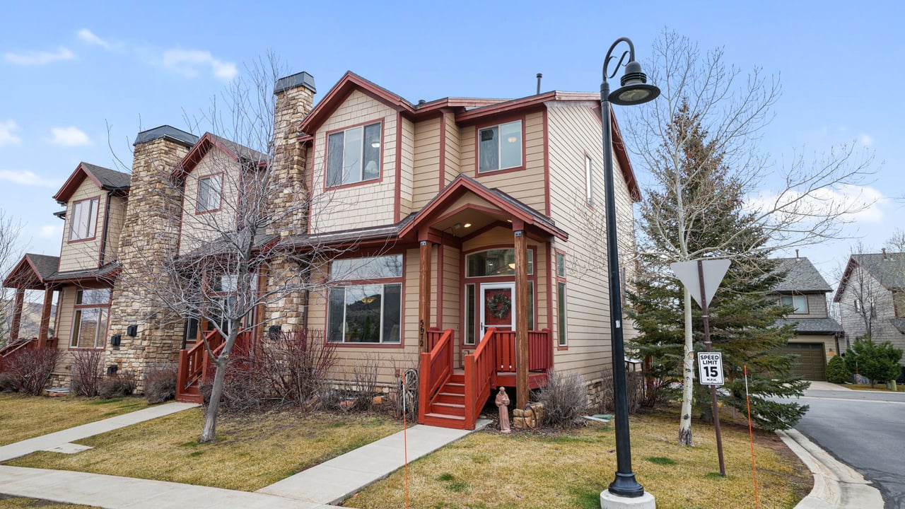 5672 Oslo Lane
