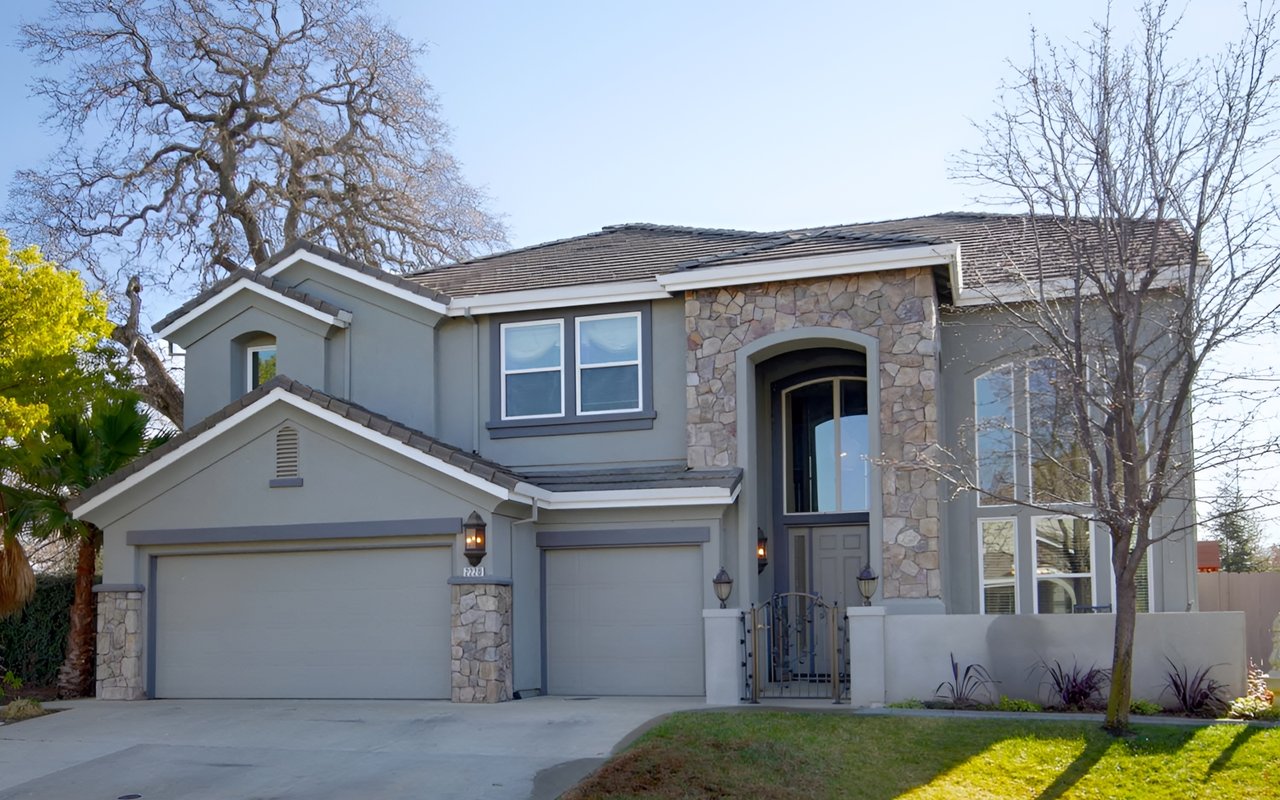 Gorgeous Gated Roseville Listing on 13th Hole at Diamond Oaks!
