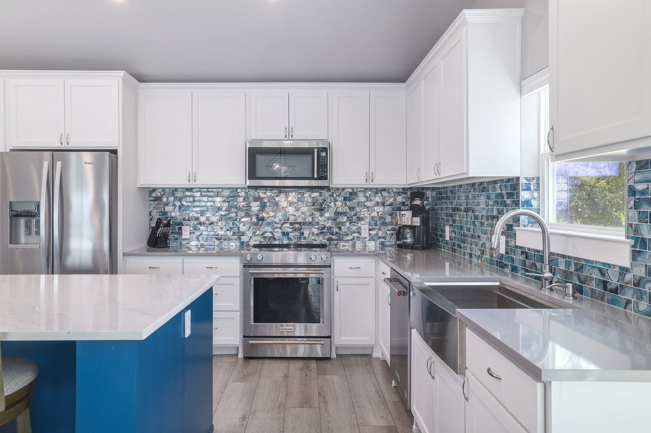 7206 Comanche Trail