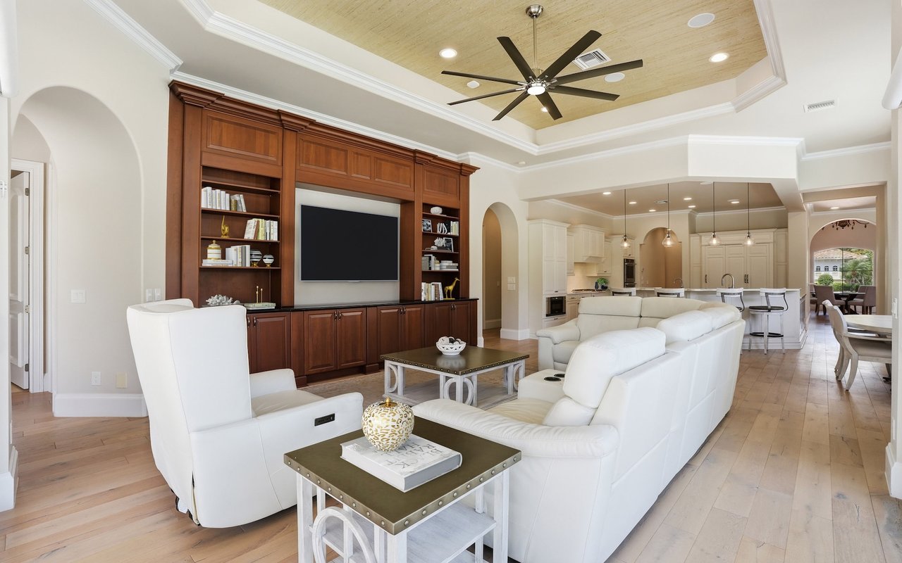 9340 Vittoria Ct