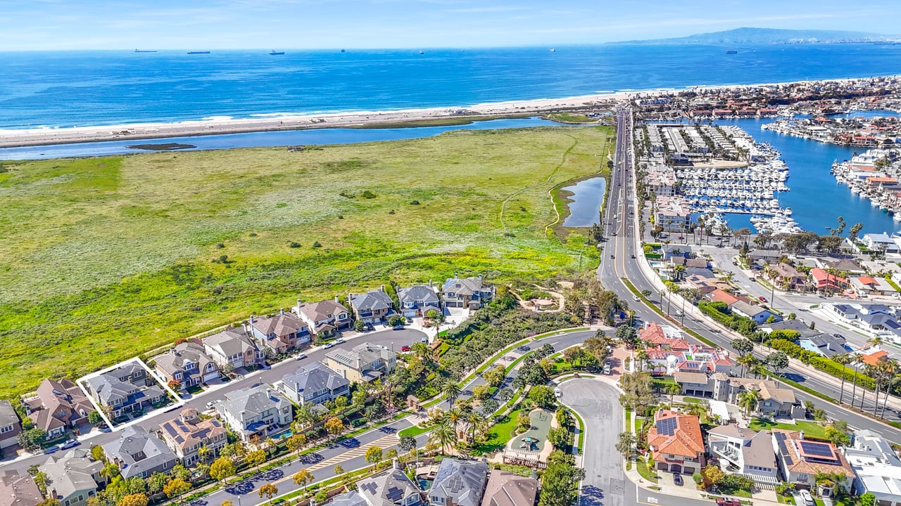 4492 Oceanridge Dr, Huntington Beach