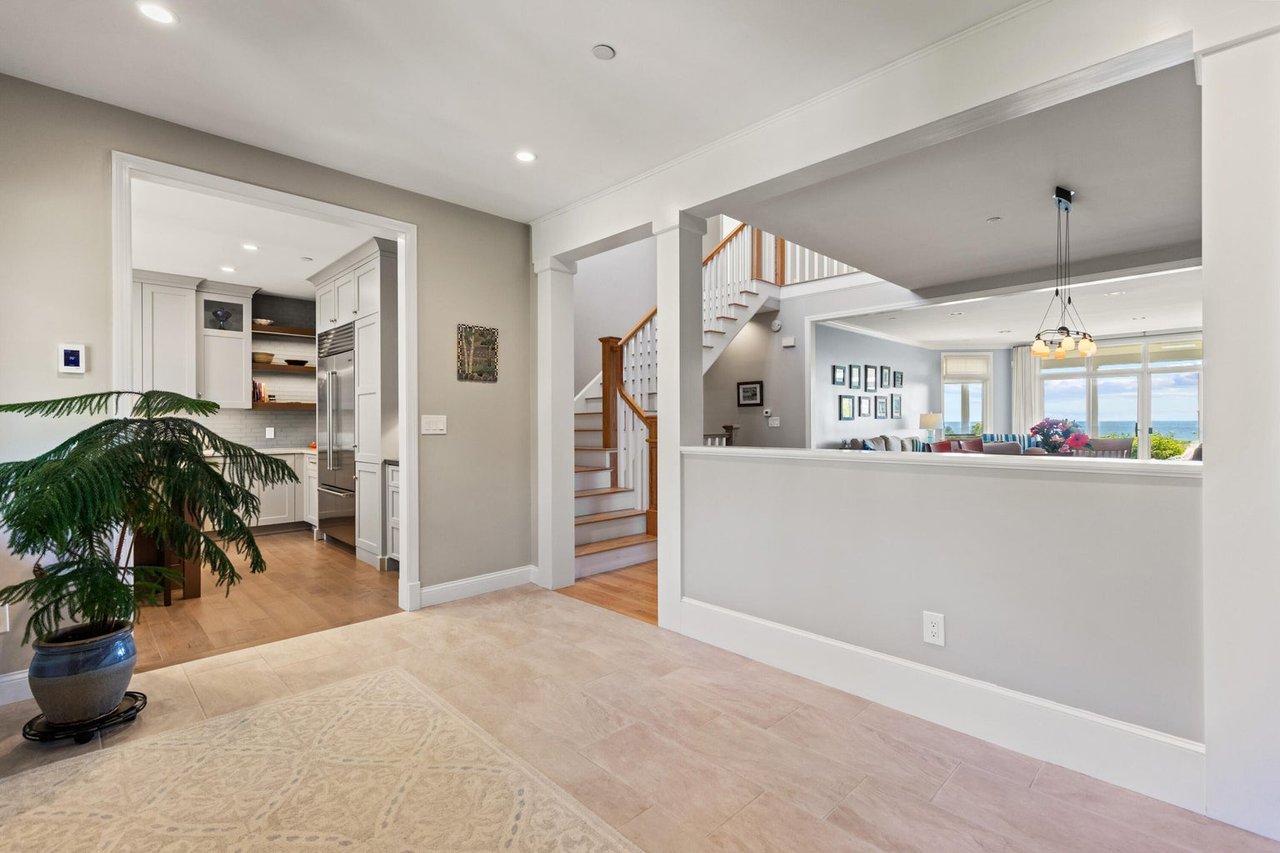 16 Atlantic Drive, Unit #: 16