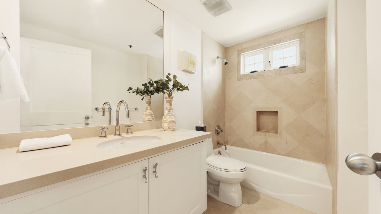 1040 4th St Unit: 405, Santa Monica 