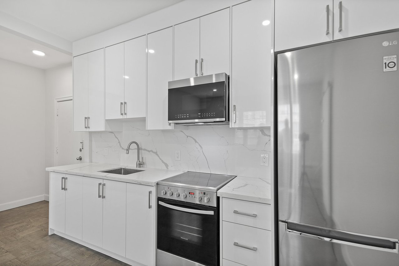 26 St. Joseph Street 609