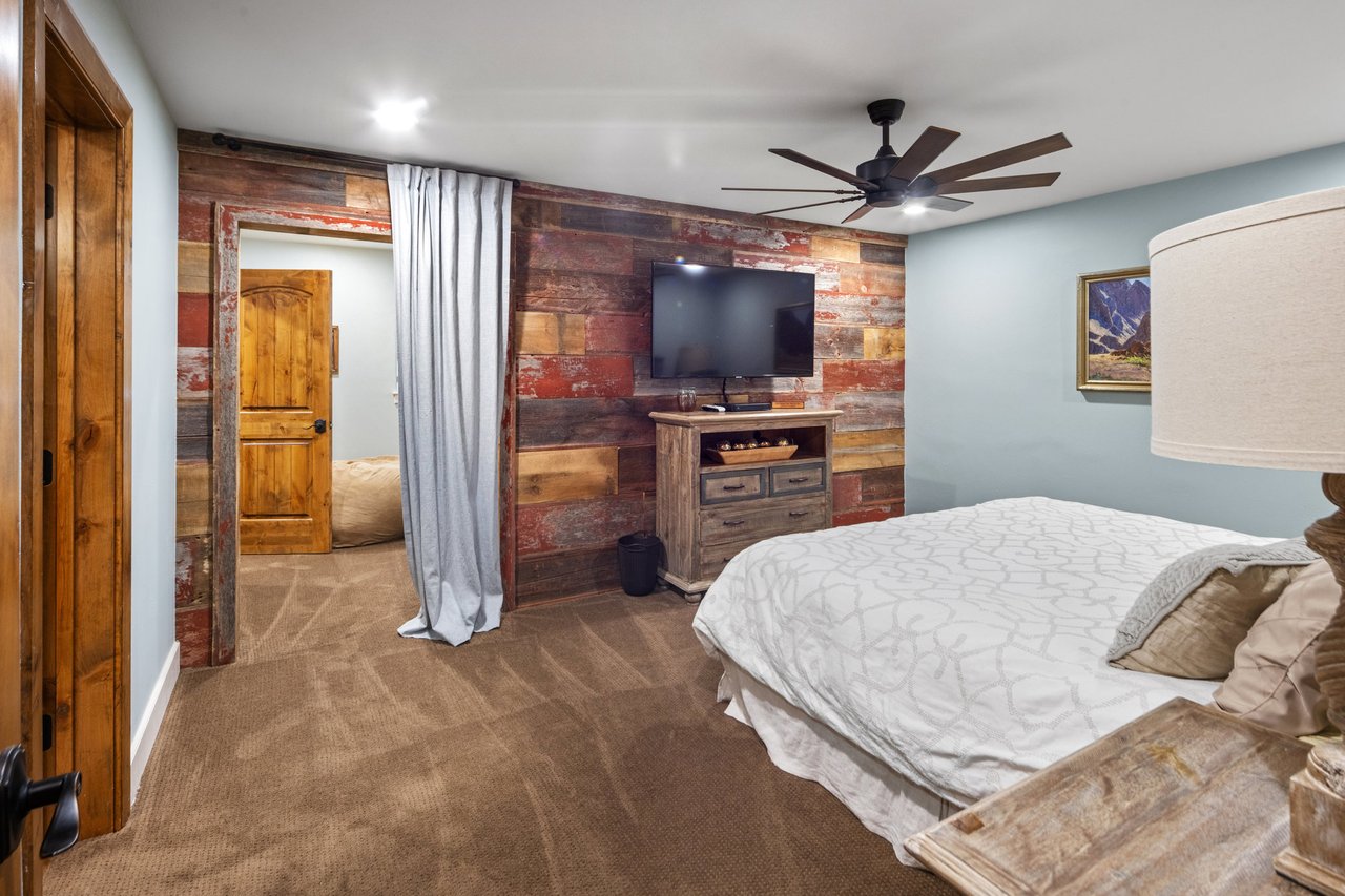 1450 Los Escondidos ST