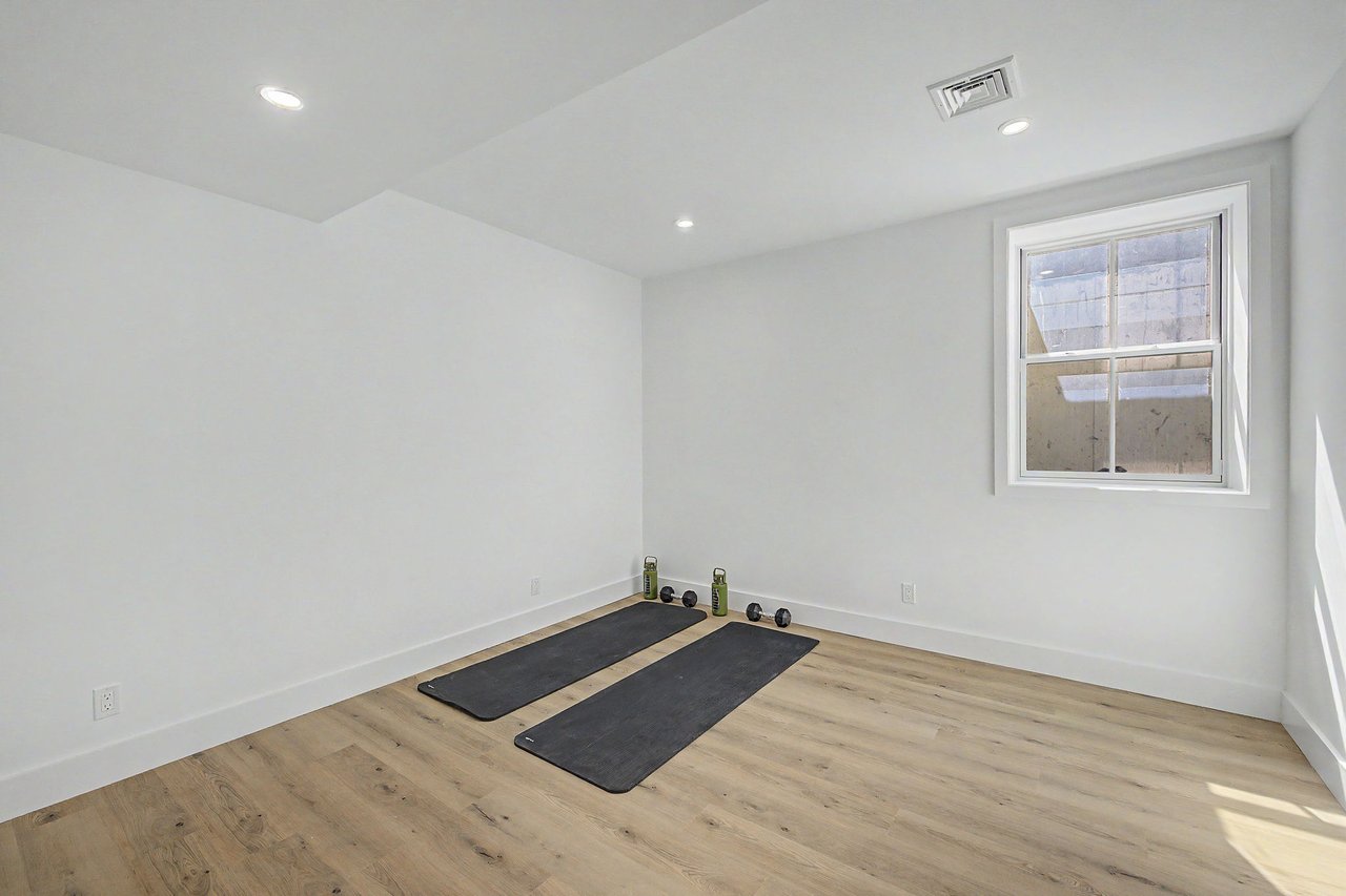 124 Forest St, Unit A
