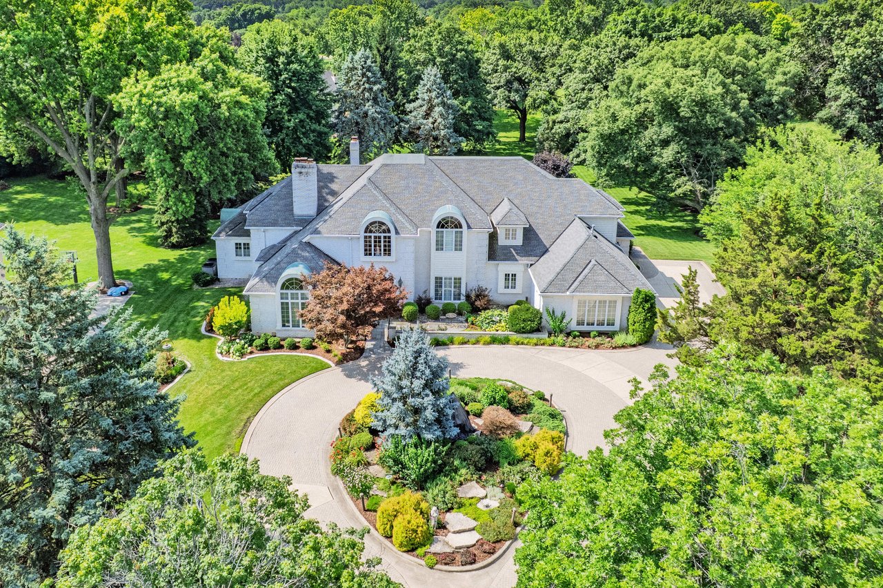 14 Olympia Ct, Oak Brook