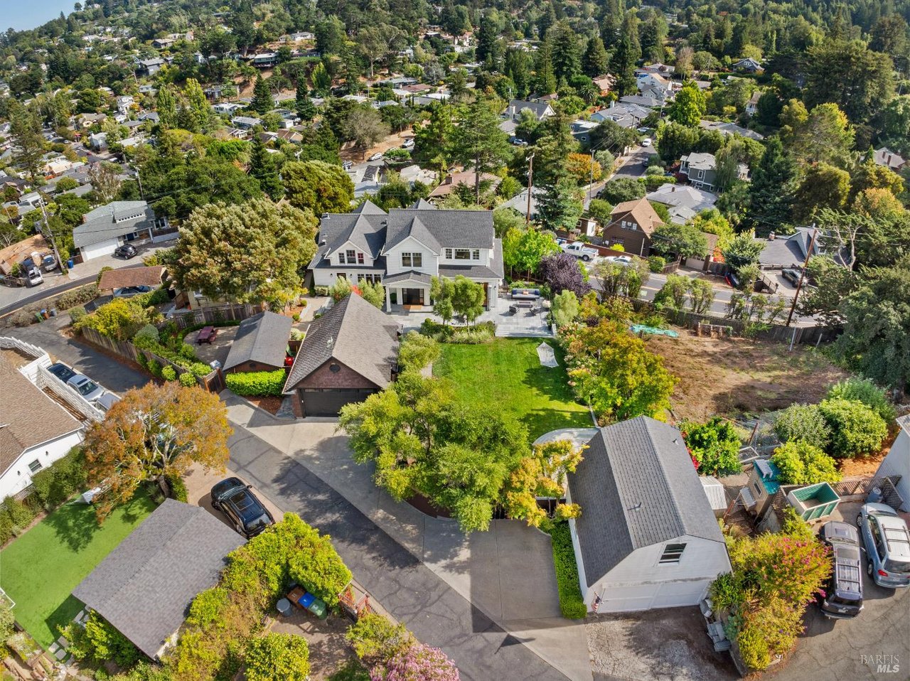 309 Corte Madera Ave