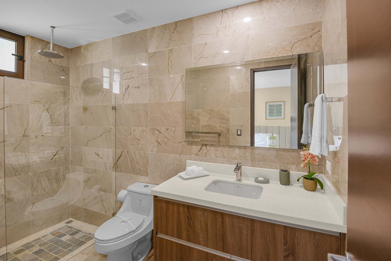 Ocean View Condos for Sale in Faro Escondido 2, Central Pacific 