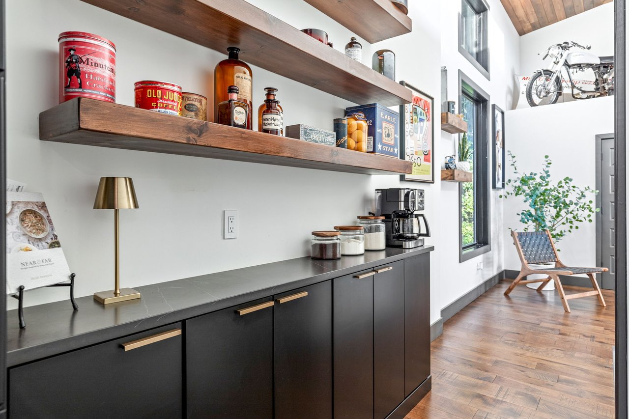 3732 Runnymede Drive