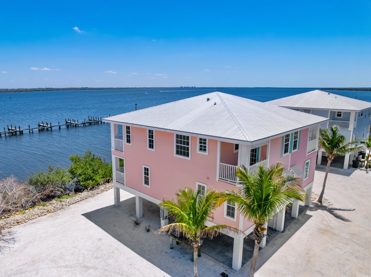 4581 Redfish Point RD
