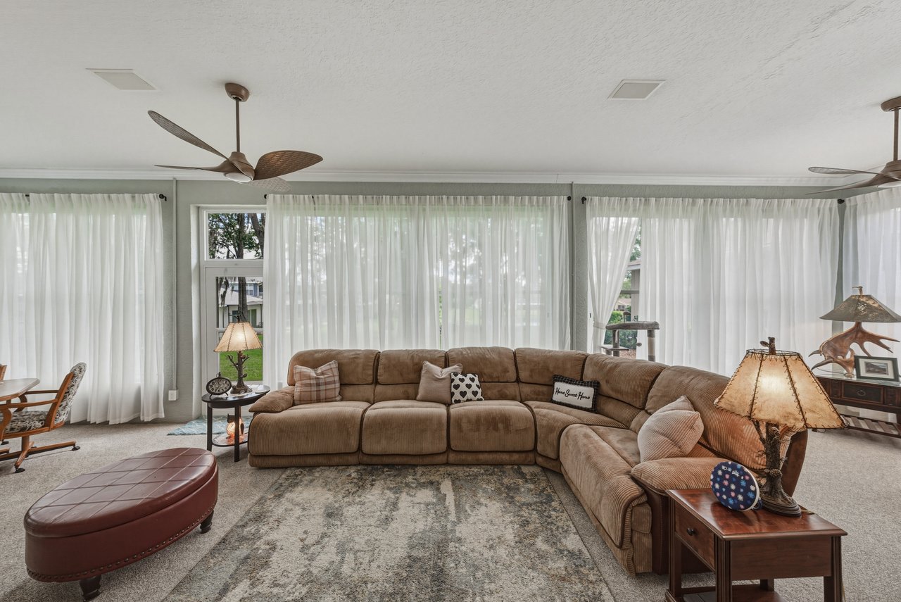 12215 WOODLANDS CIR