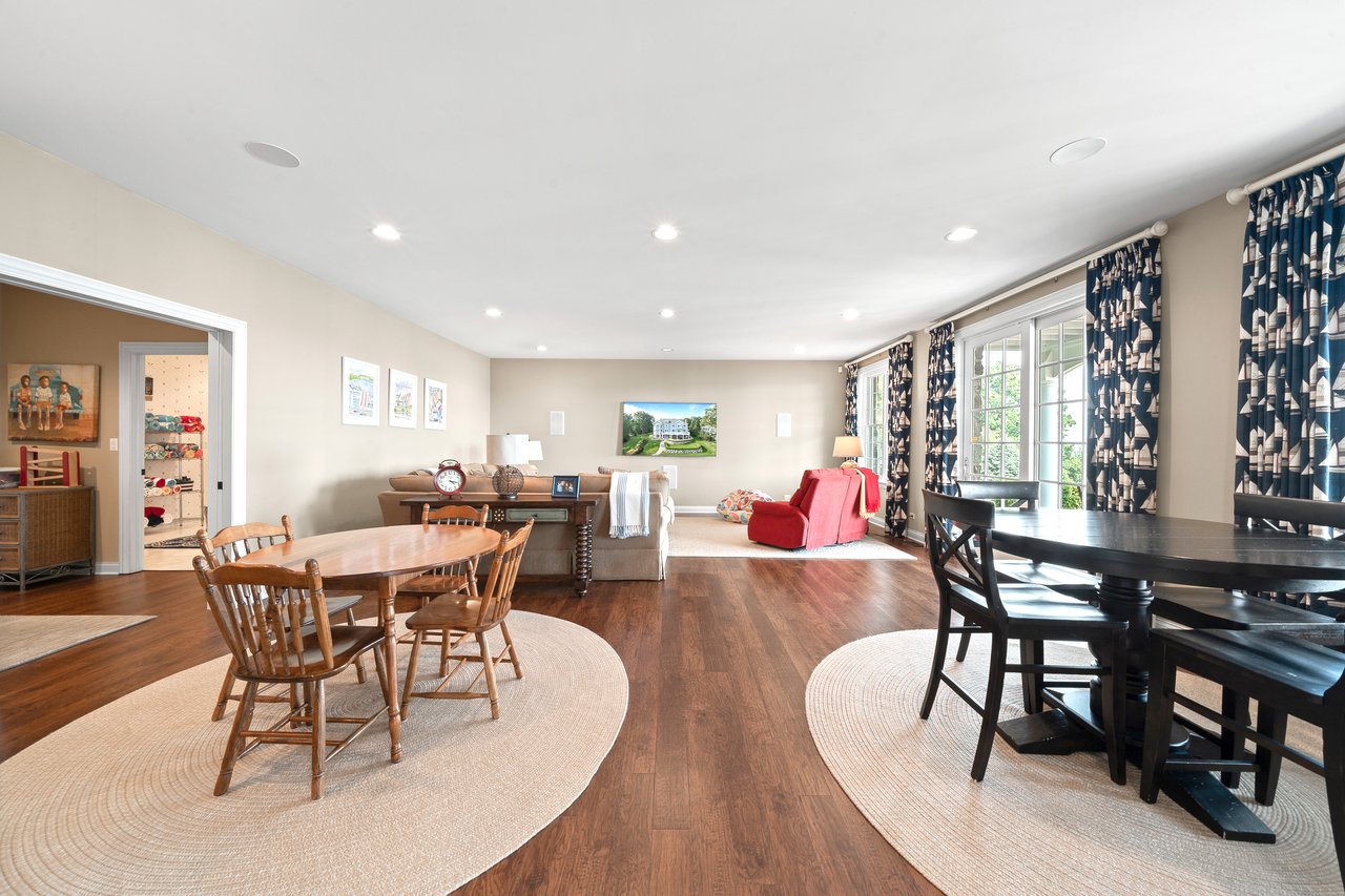 N2224 Bonnie Brae Lane