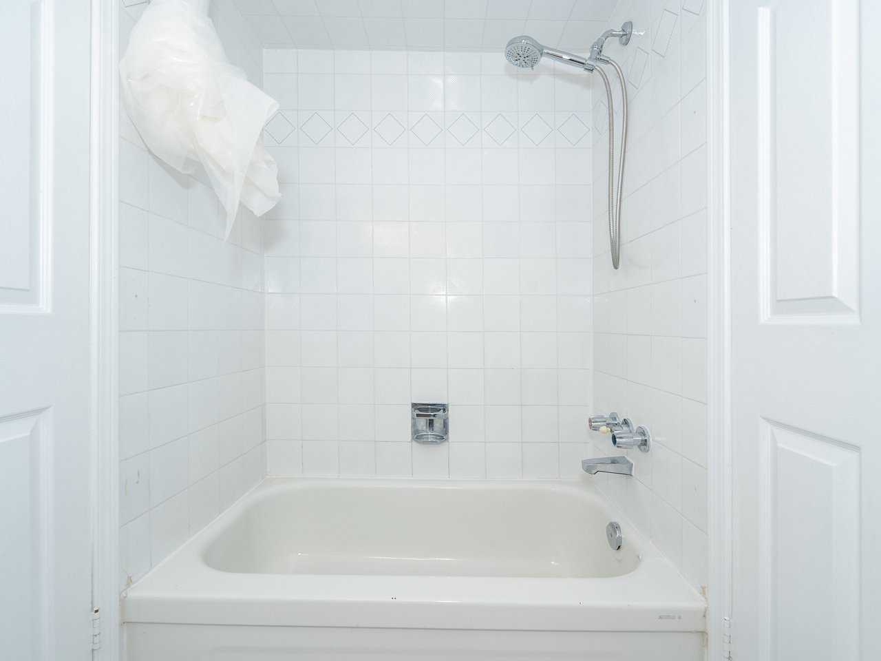 146 Valleymede Dr