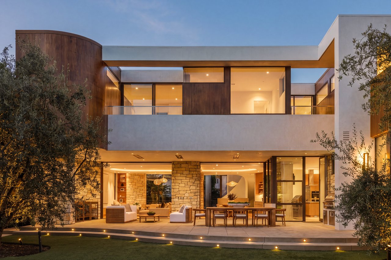 709 Walden Dr
