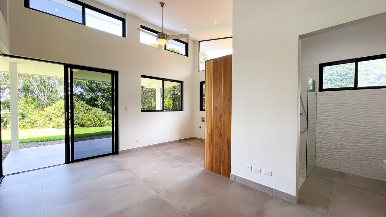 Exquisite Modern Retreat with Ocean and Mountain Views in Ojochal, Costa Rica