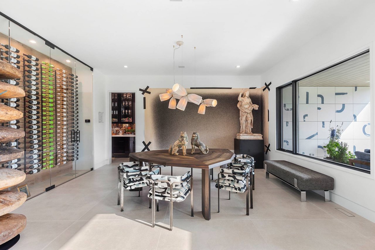 279 Mitchell Ln