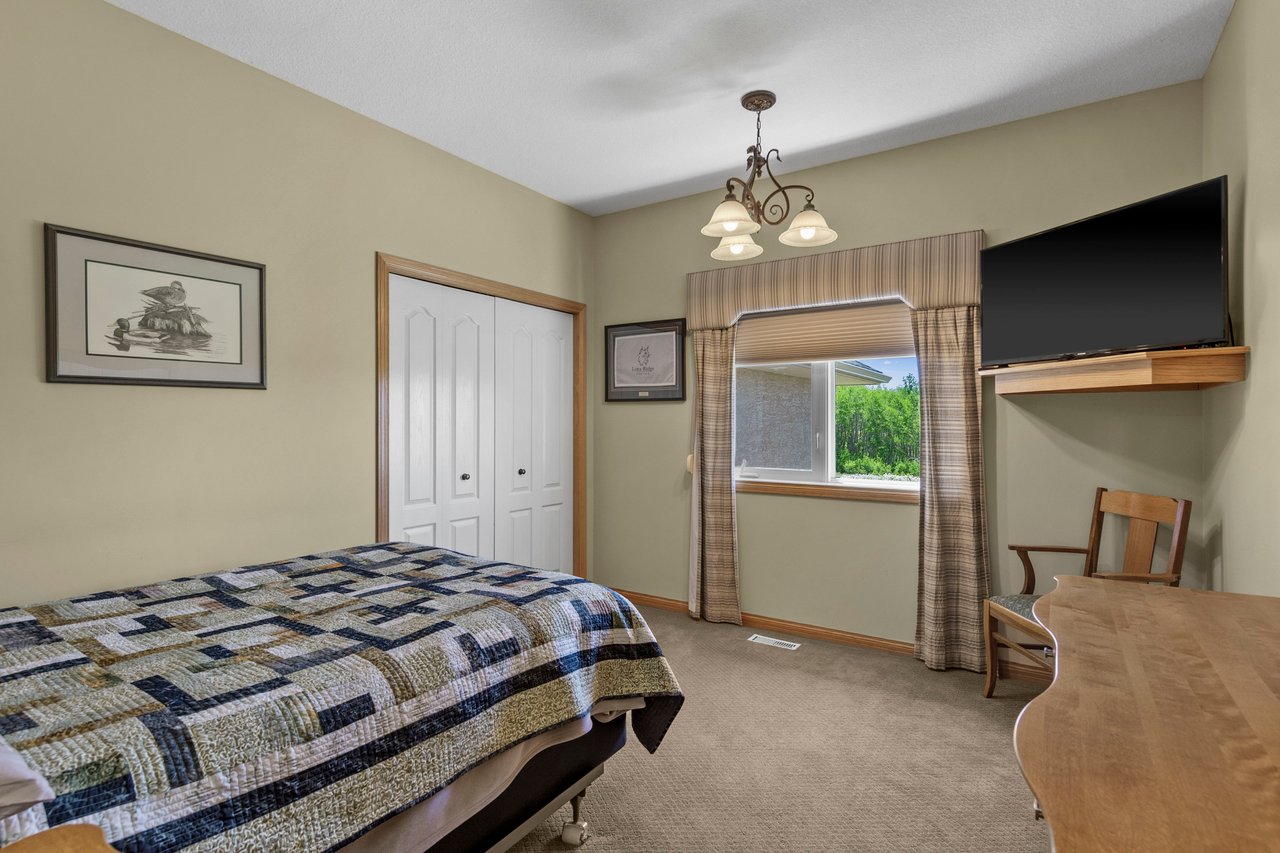 8 Willow Lane