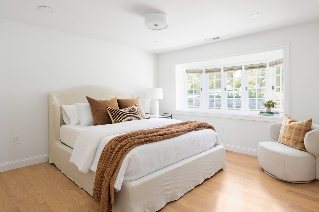 124 Chestnut Hill Rd