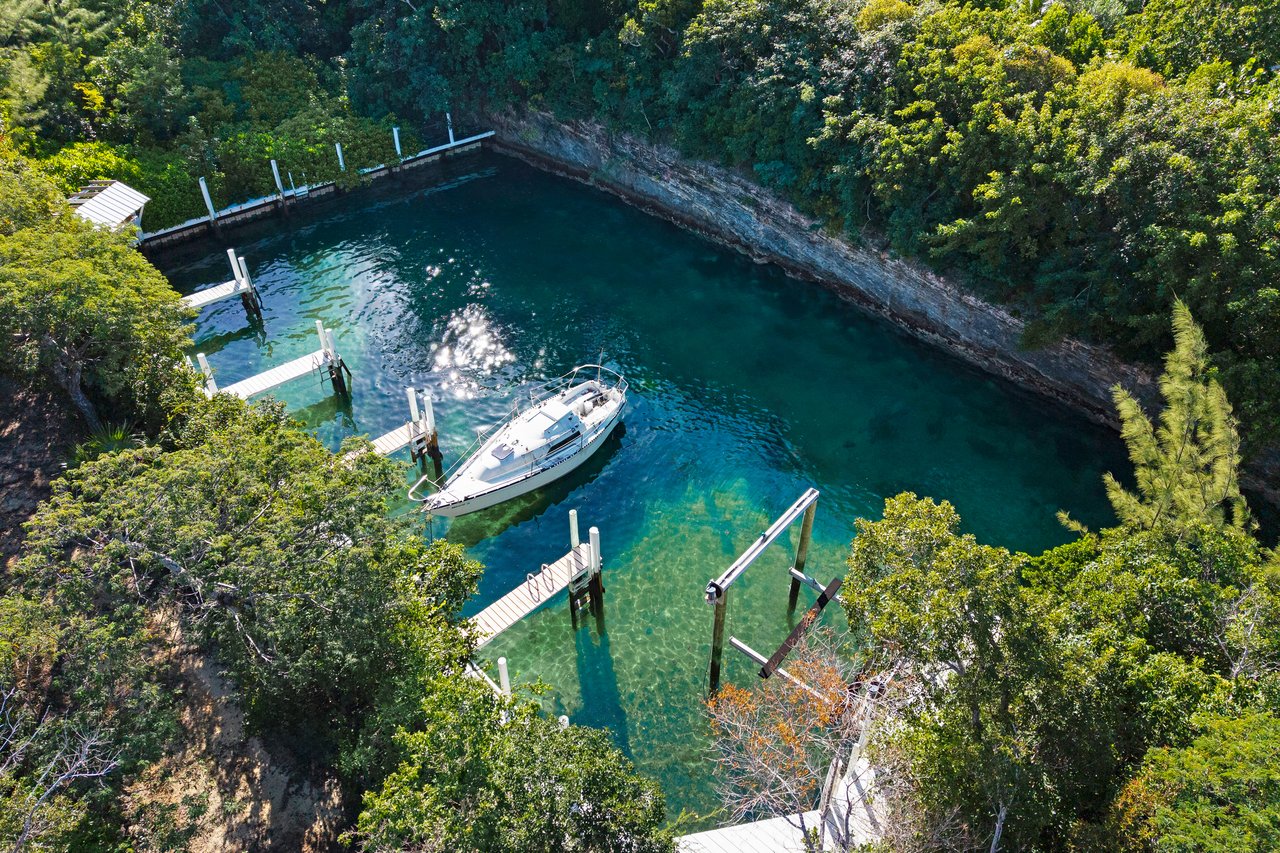 The Elbow Cay Club & Resort