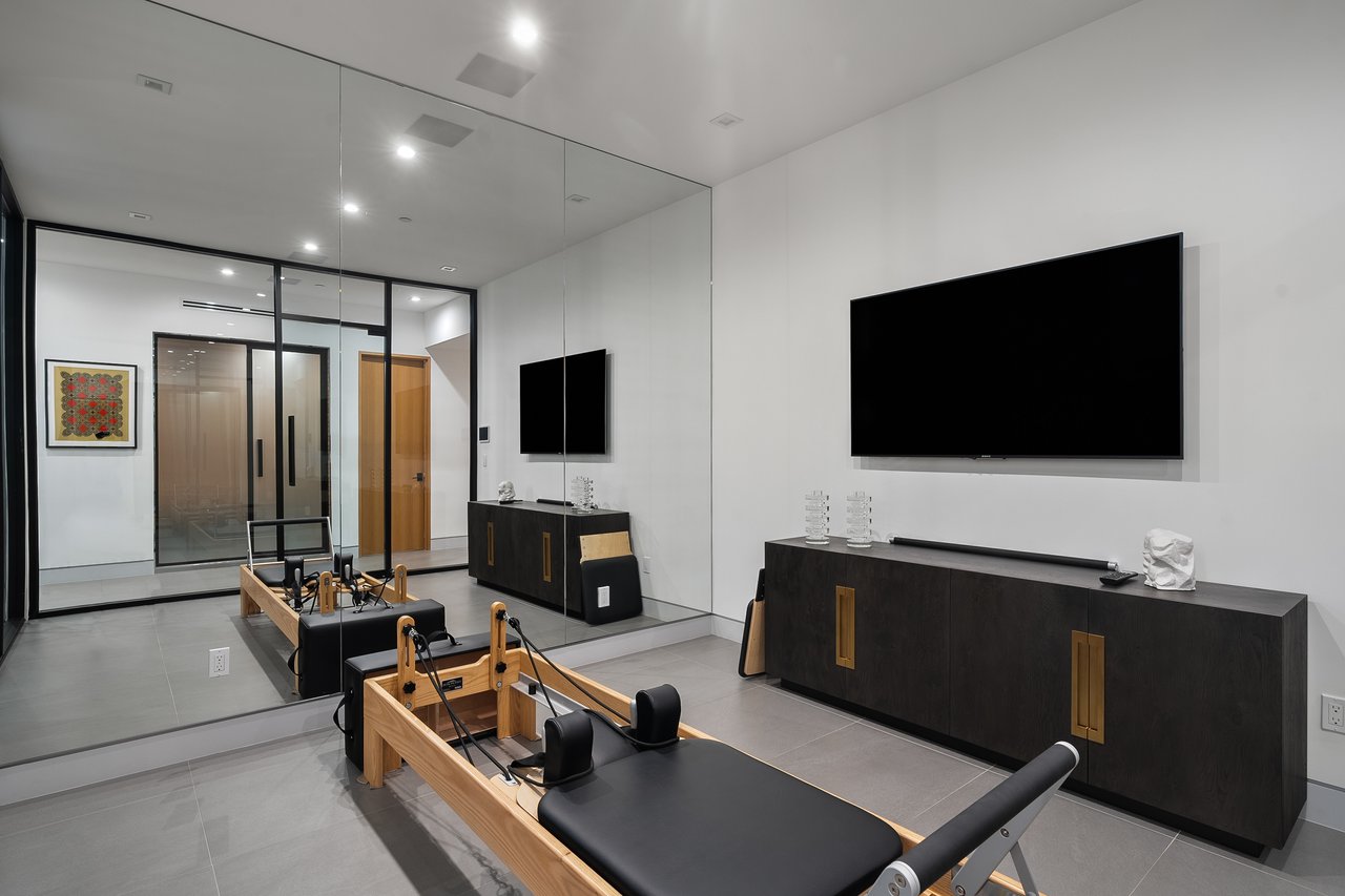 1527 Rising Glen Rd, Sunset Strip