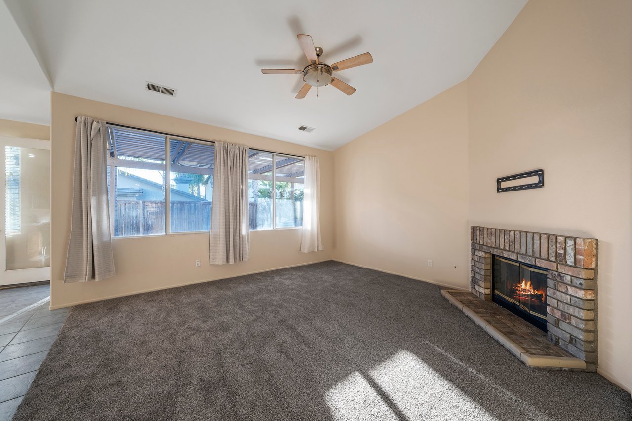 23861 Scarlet Oak Drive