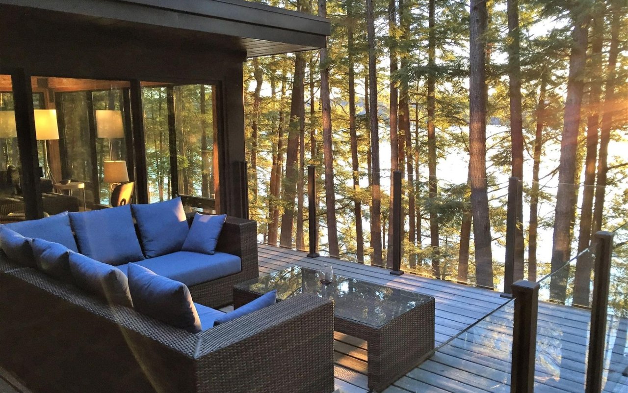 The Rise of Luxury Cottages on Lake Joseph