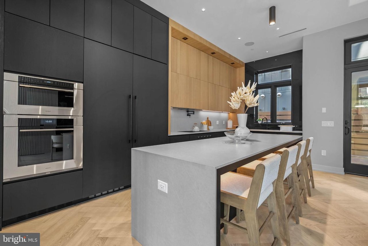 110 S Bonsall St, Philadelphia, PA 19103