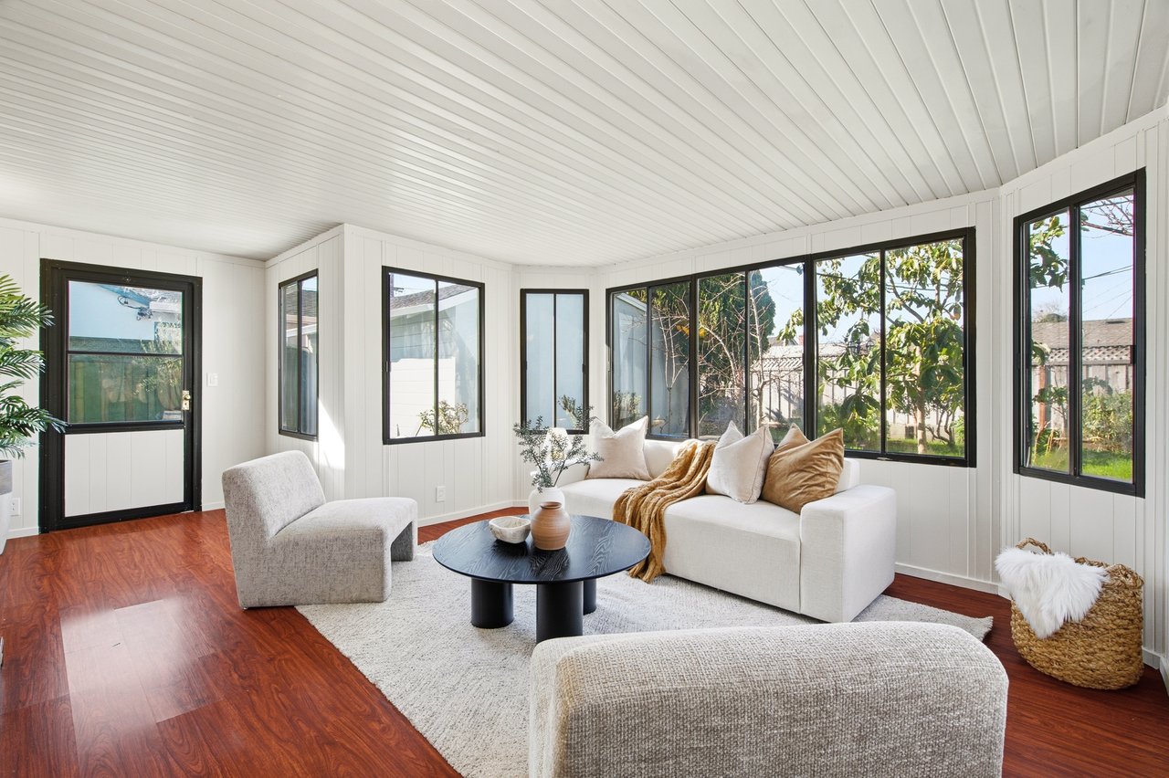 946 Los Padres Boulevard