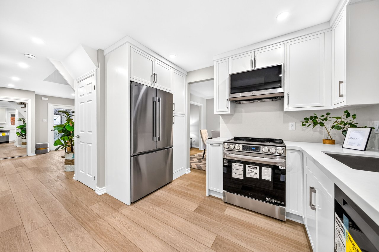 109 Valleymede Dr