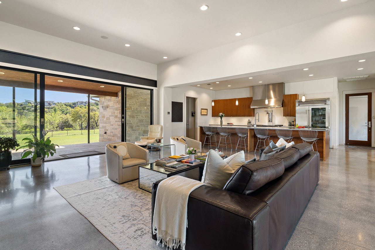 4813 Twin Acres Road
