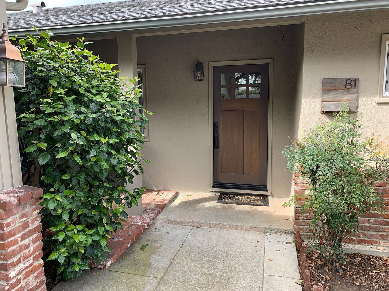 81 Hillview Ave, Ventura, CA 93003