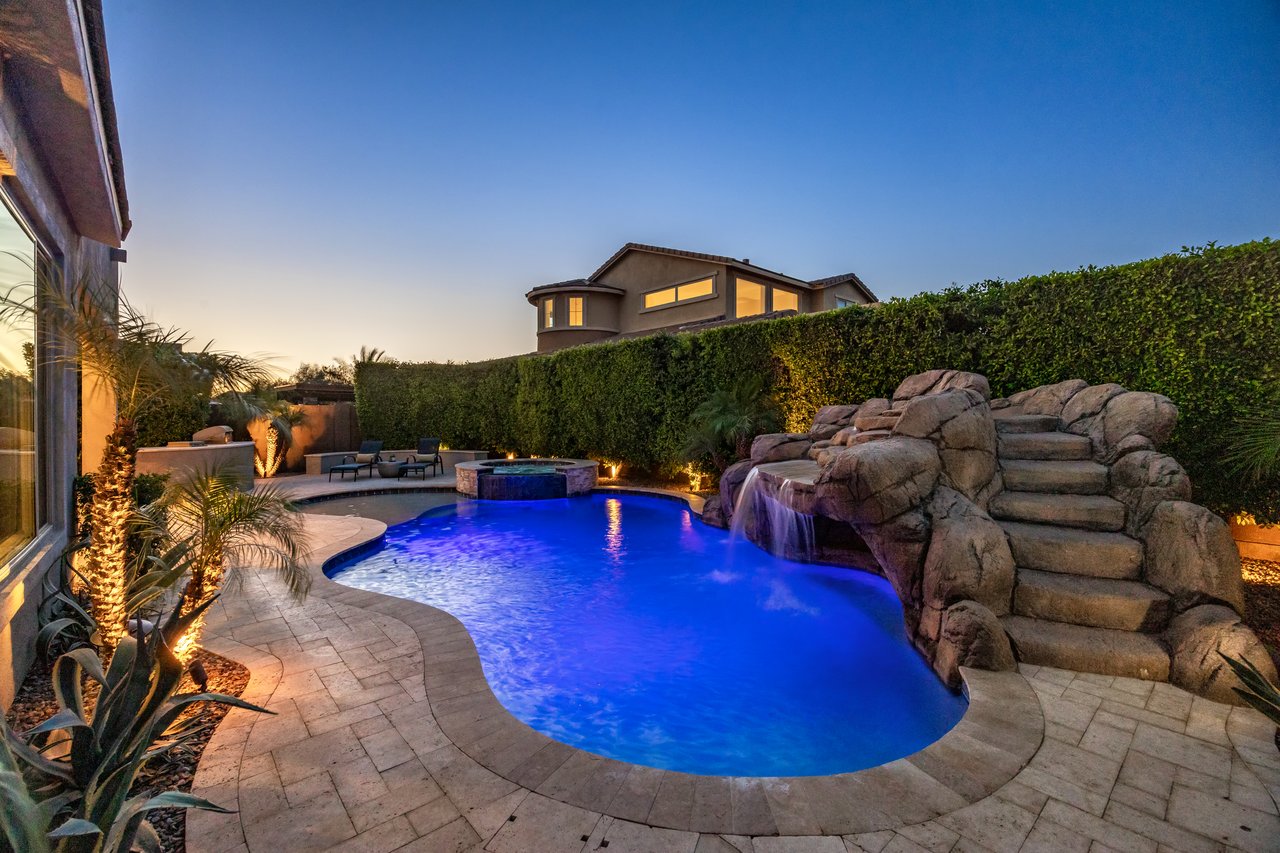 3020 E LOS GATOS Drive