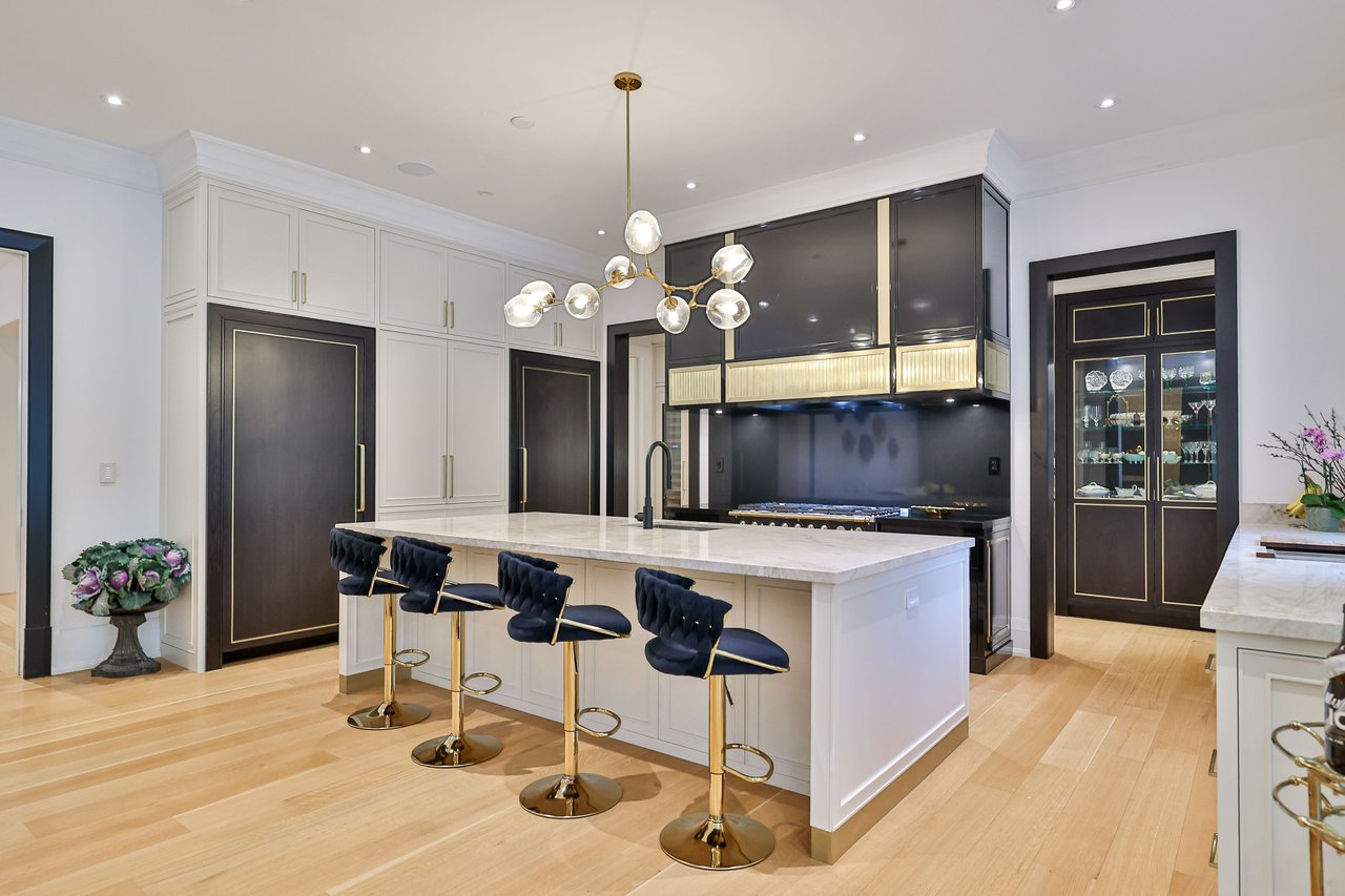 Exquisite Luxury Finishes