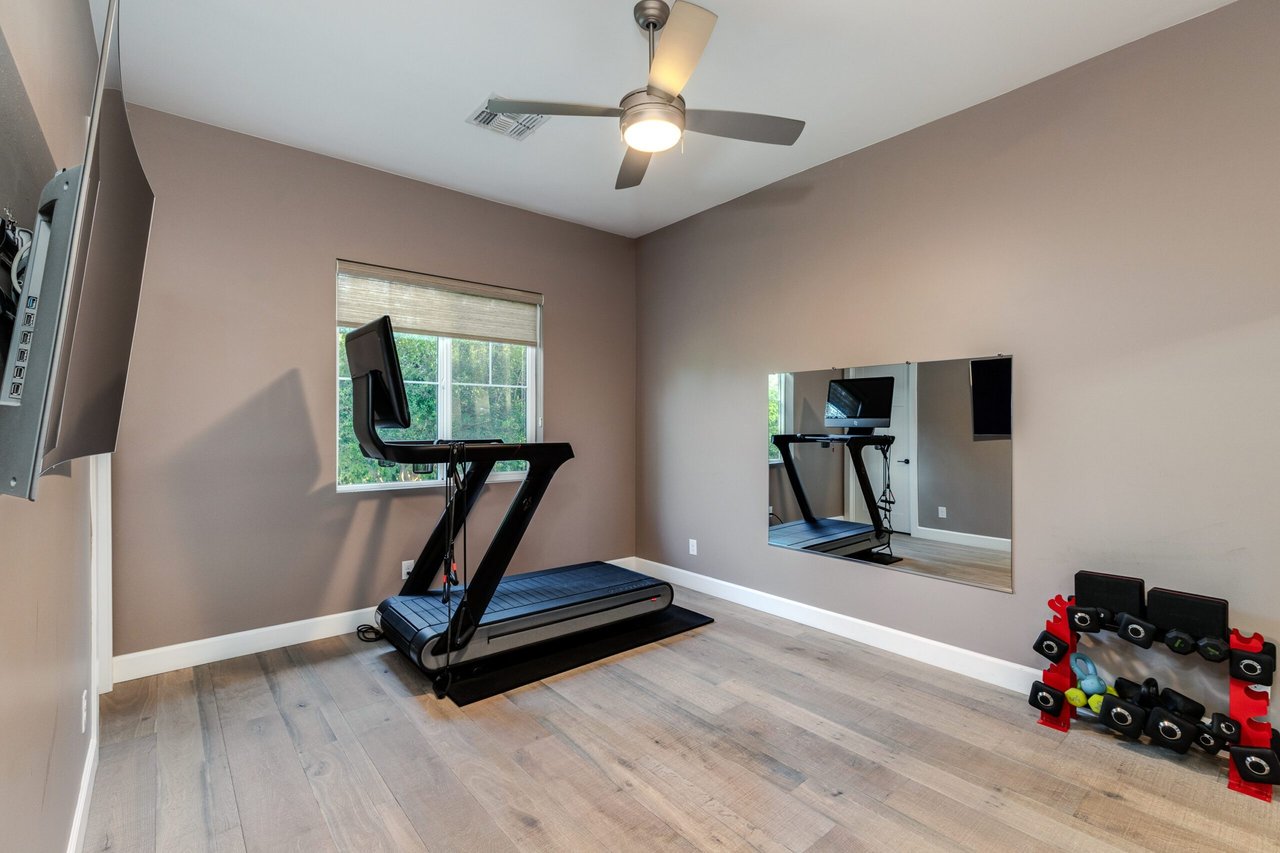 6647 E Calle Redondo